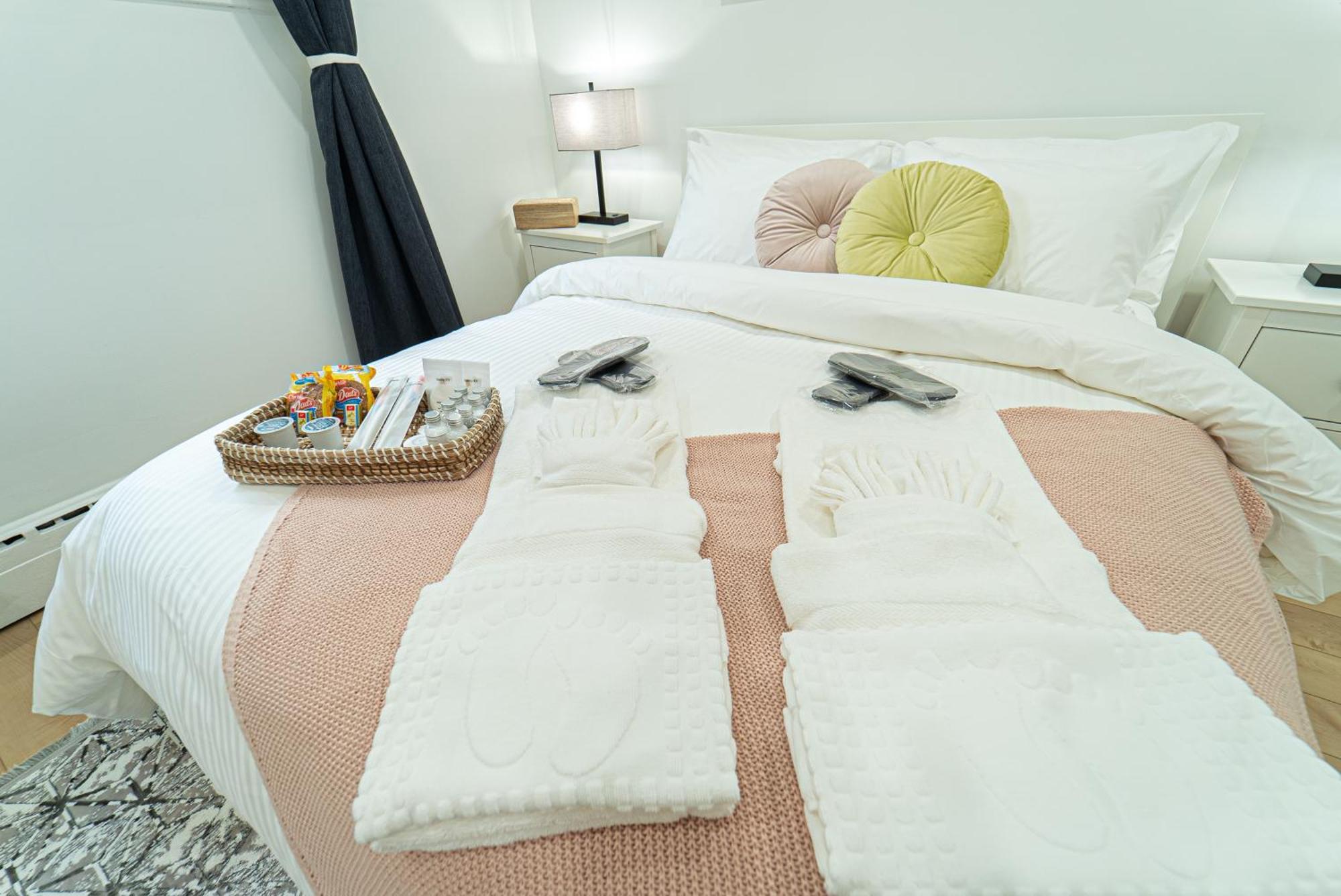 Quiet & Comfortable Double Private Room, Free Parking Toronto Esterno foto